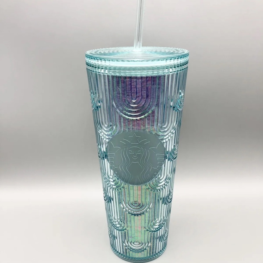 Starbucks Spring 2022 Iridescent Mermaid Scales